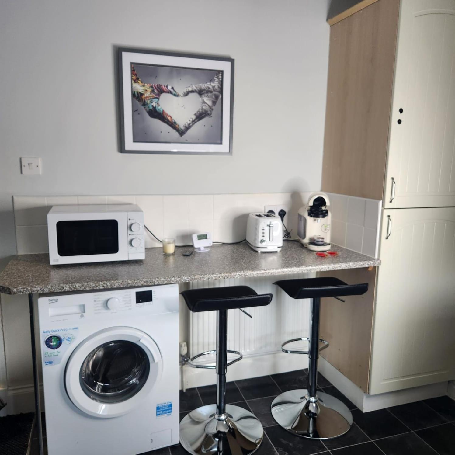 Cottage Style 2 Bedroom Apt In City, Near Utilita Arena & Free Parking バーミンガム エクステリア 写真
